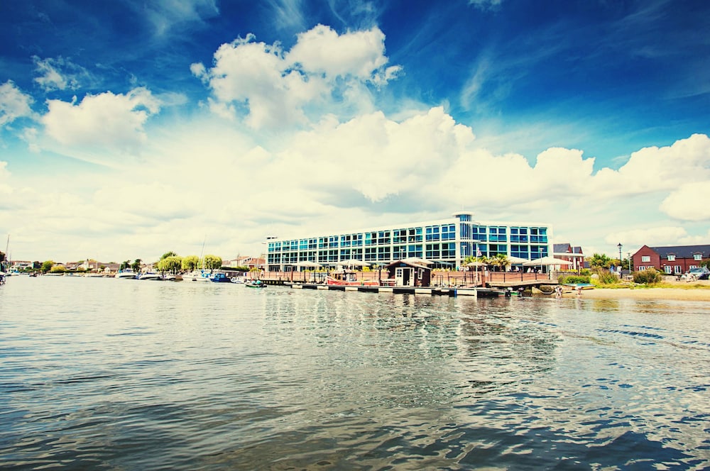Christchurch Vacations - Captains Club Hotel - Property Image 1
