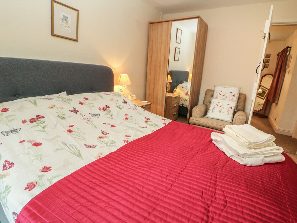 Eastry Cottage view 5