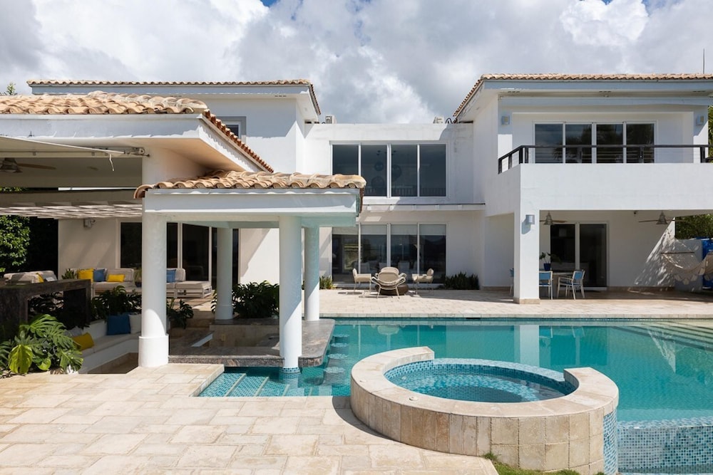 Villa Serenidad by Acomodo