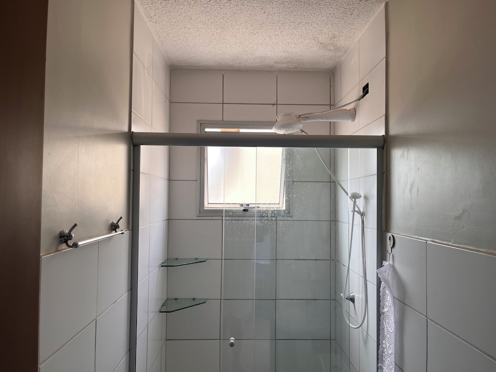 Quarto Privativo com Suite e Ar