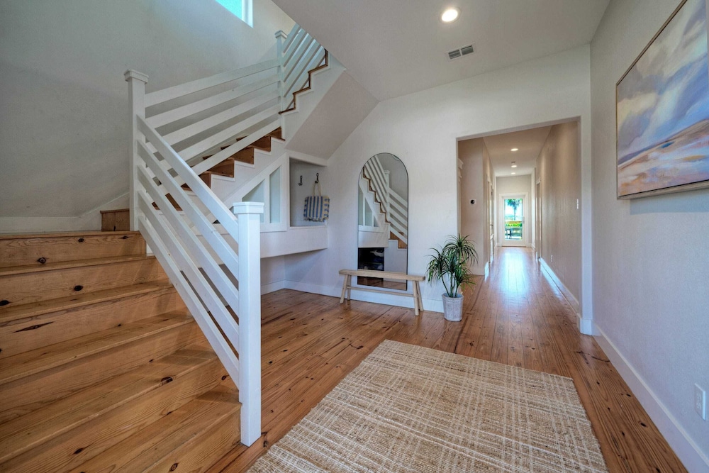 Coastal Escape w/ Pond Views + Pool Access Grahams Getaway by Avantstay