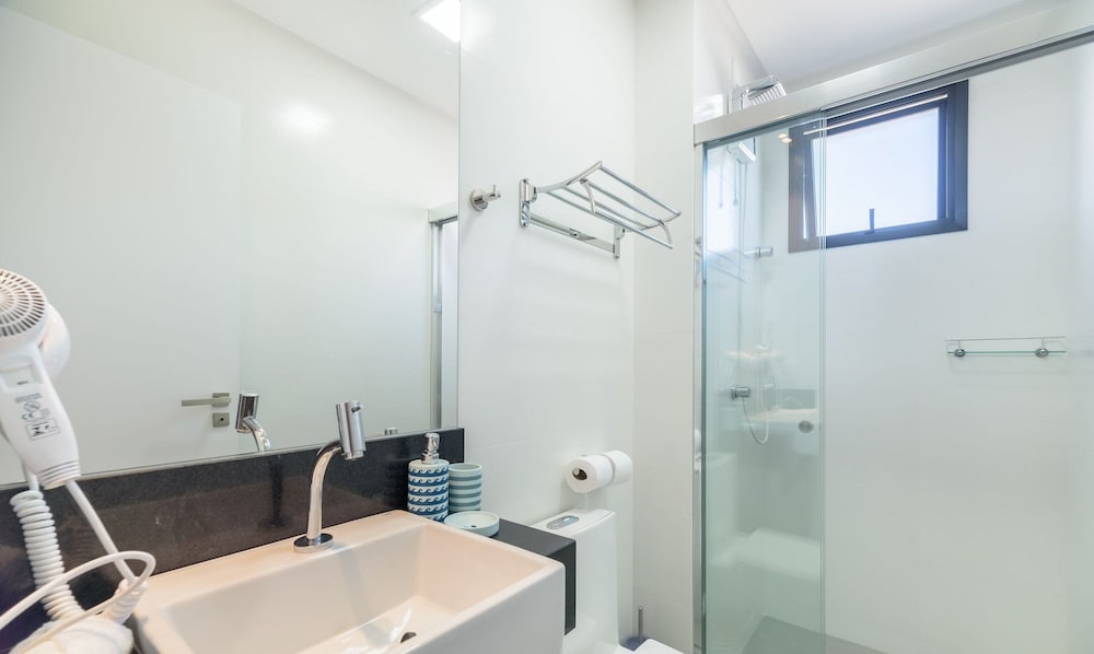 MHF II Apts Variados em Prédio com Vista para o Mar em Itapema
