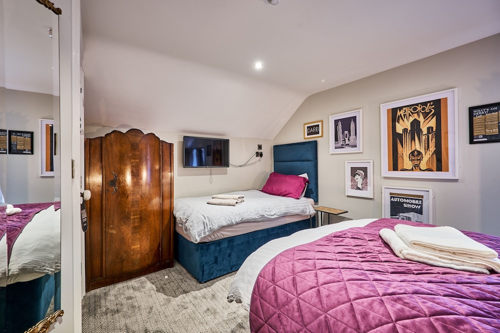Londonderry Vacations - Art House - Property Image 46