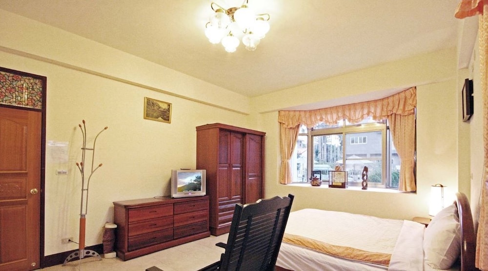 Flora Rexort Guesthouse view 3