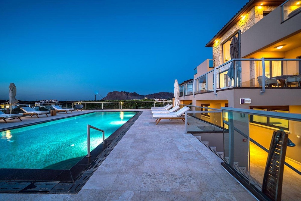 Tersanas Villas