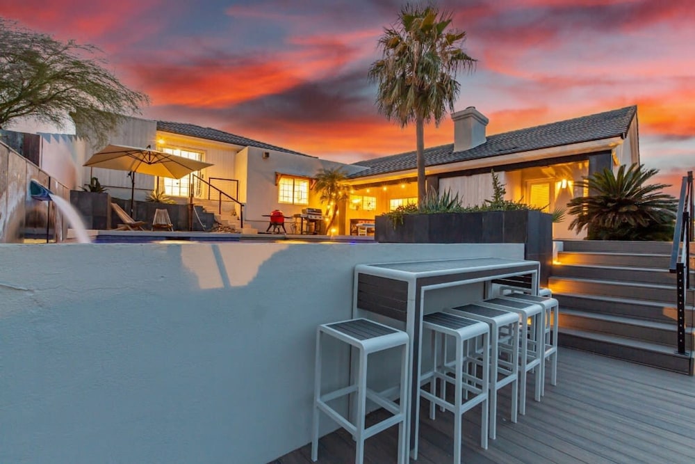 Sunburst Estate Htd Pool Putt Grn Sleeps 14