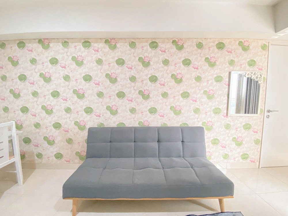 Compact and Nice Combined Unit 1BR Apartment at Warhol (W/R) Residence
