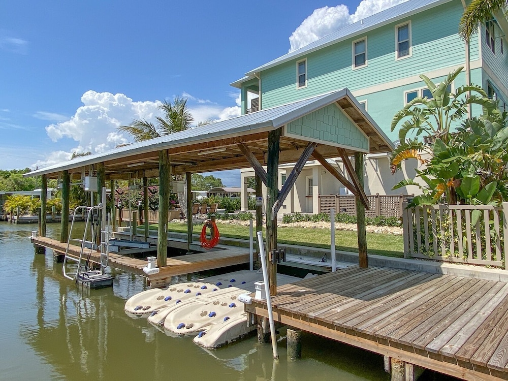 135 Island Escape: 5br Home W/ Pool And Spa! 5 Bedroom Home