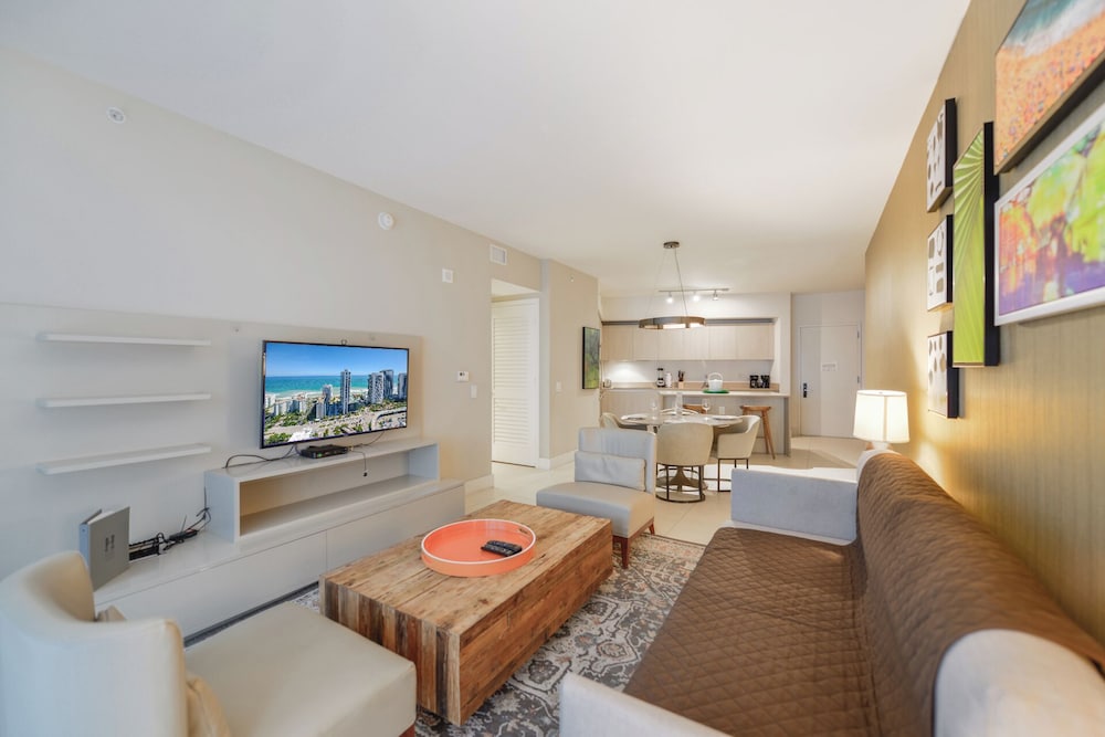 Ocean View Condo Near the Beach