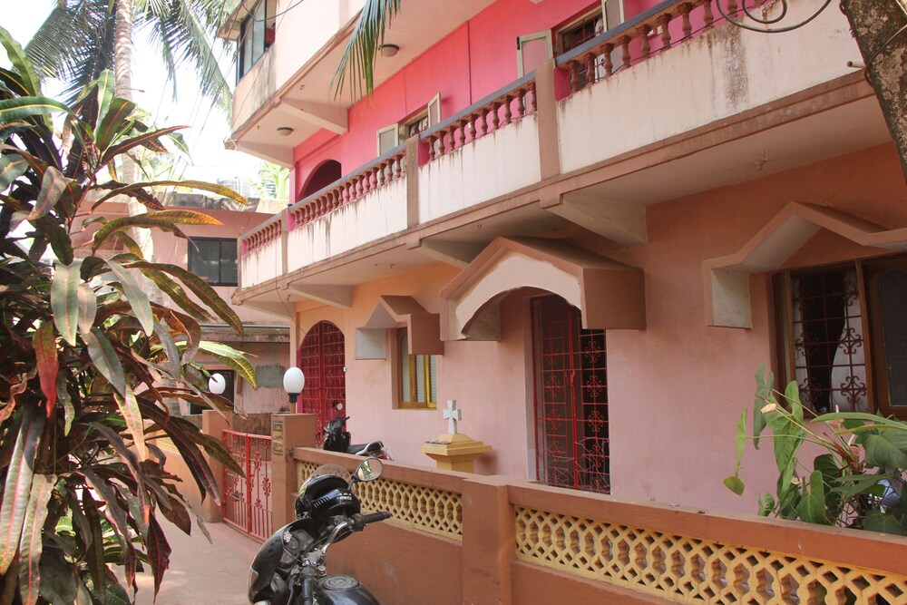 OYO 9362 Home Beach View Studio Coco Beach