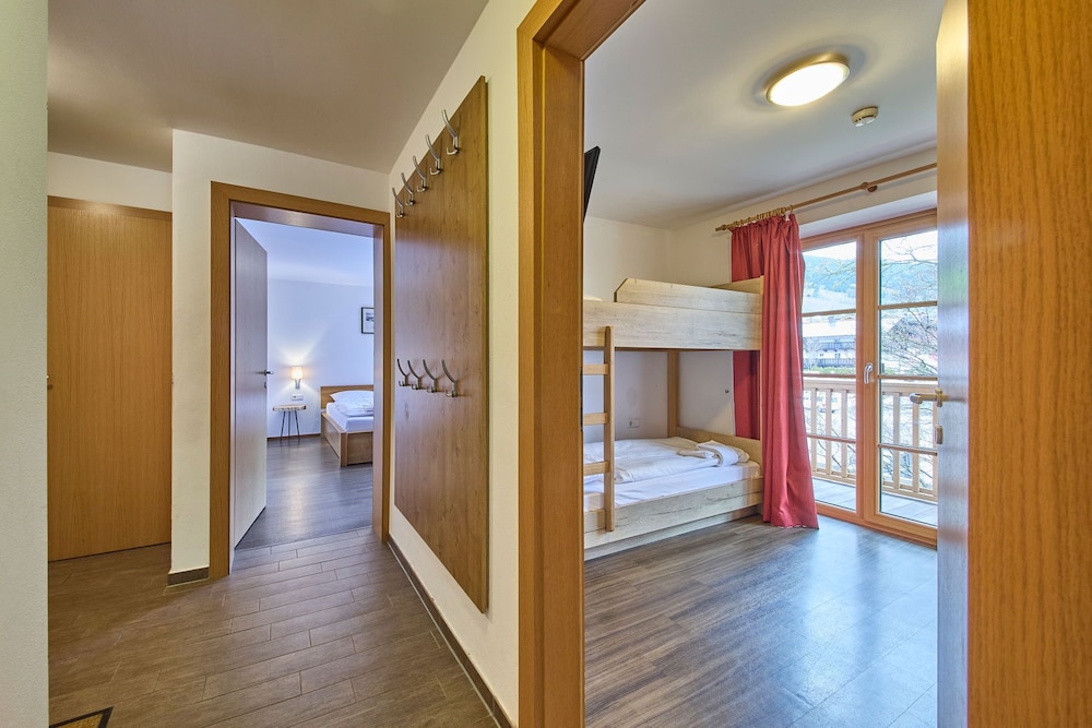Apartment Residence Top 1 view 3