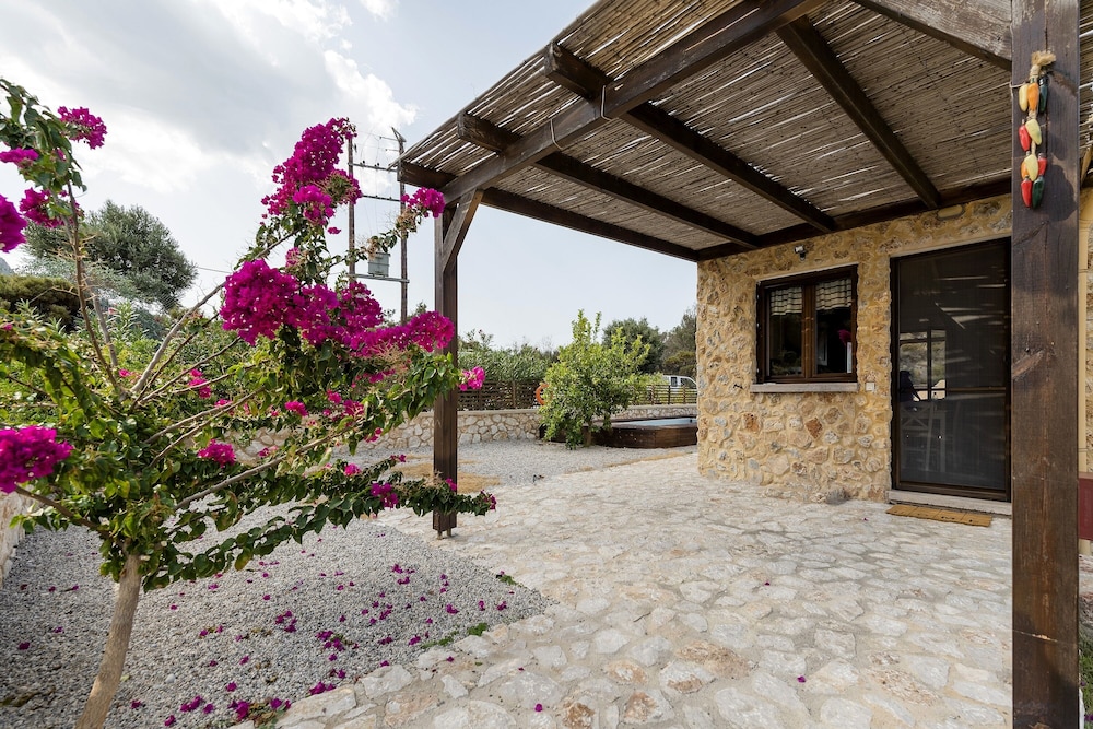 Salakos Villas