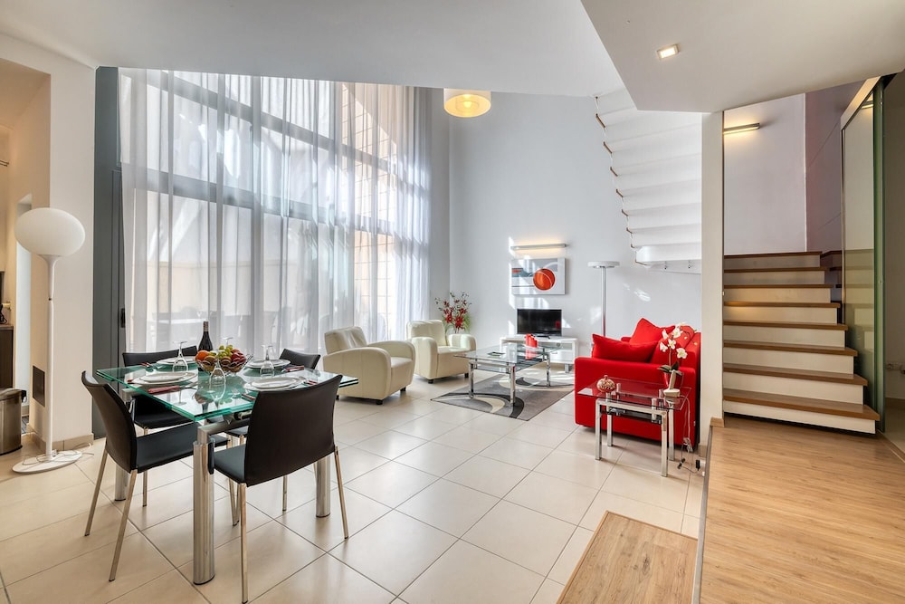 Duplex Luxury Apartment in Portomaso With Pool photo 2