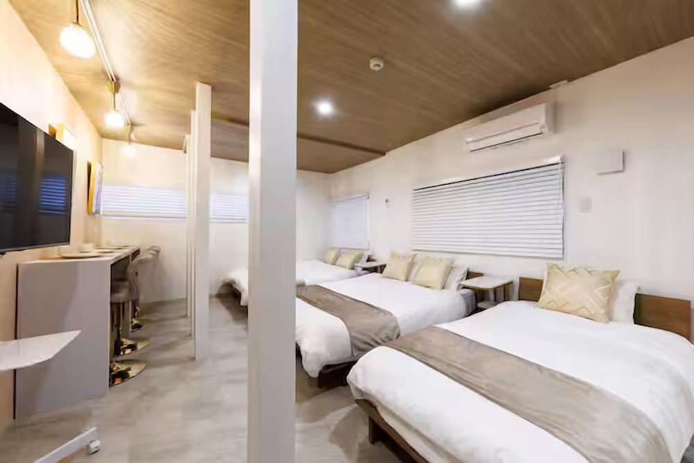 Kuromon Central Self Inn202