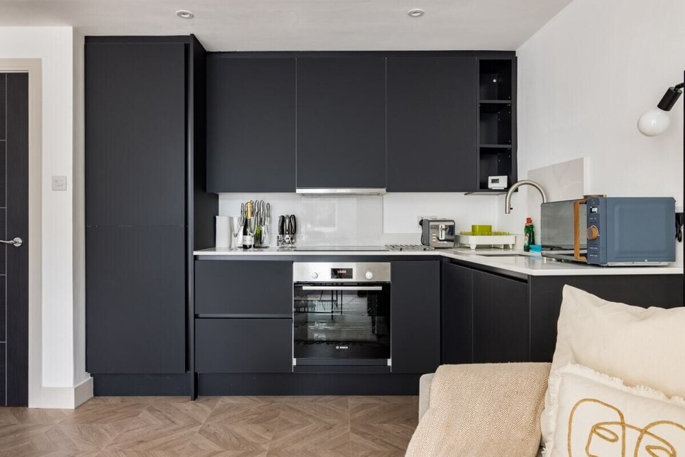 The Battersea Flat - Exquisite 2bdr Flat With Terrace