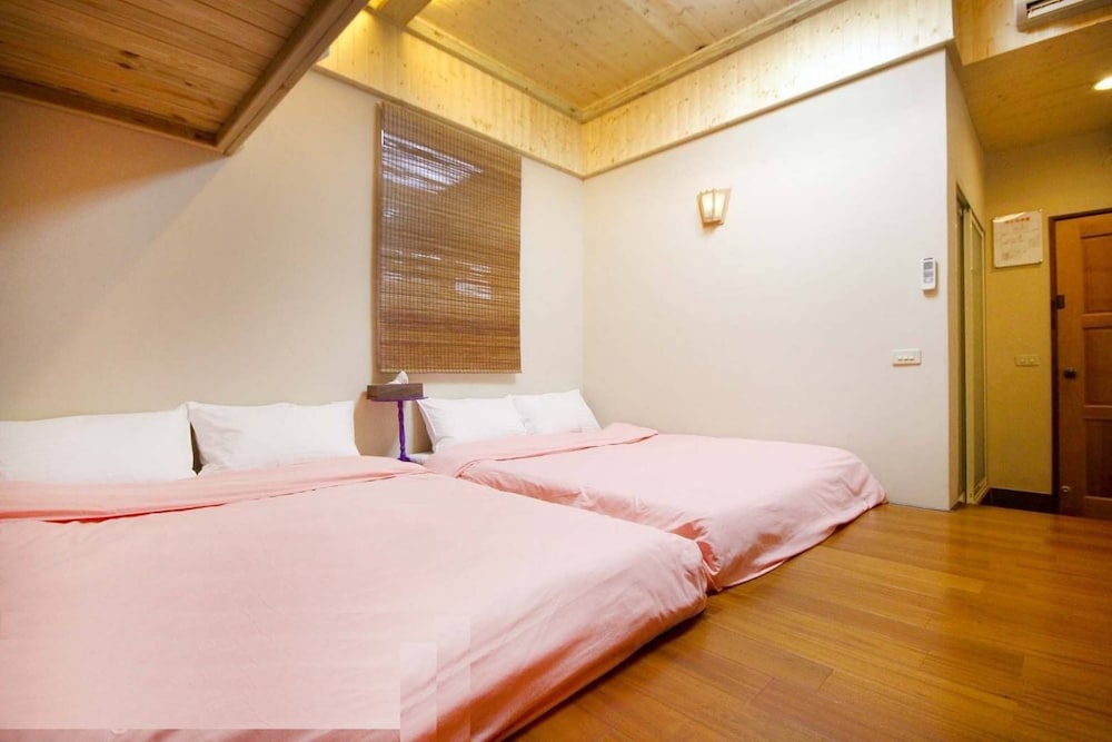 Shuanghui Garden B&B