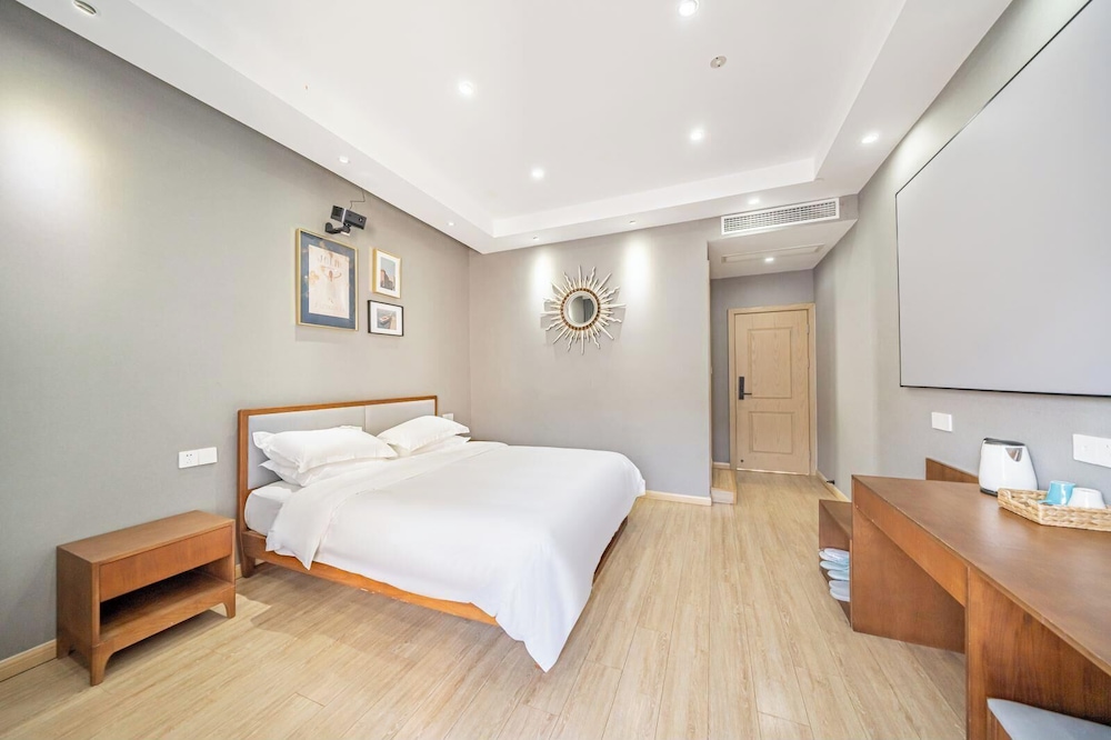 Yinshu Lunas Vila Courtyard Garden Resort Hotel (Shanghai International Tourism Resort Branch)