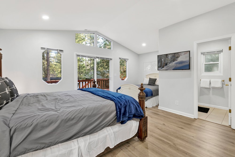 Mountain View Manor #2546