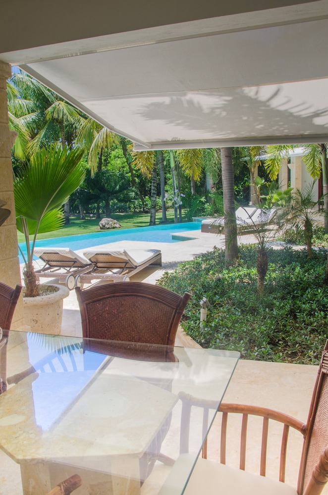 Luxury Villas at Tortuga Bay