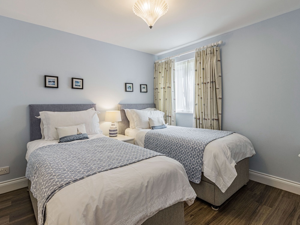 Apartment 18, Burgh Island Causeway