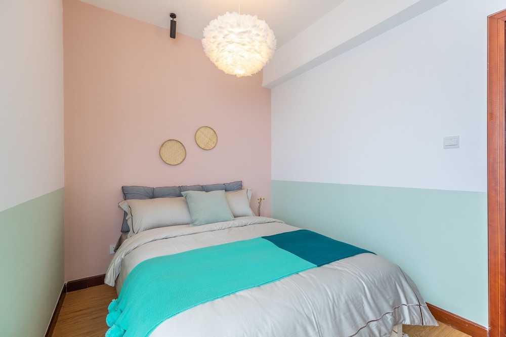 Locals Boutique Apartment Huafa Plaza 33 view 3