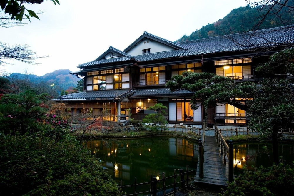 Hotel Amami Onsen Nantenen