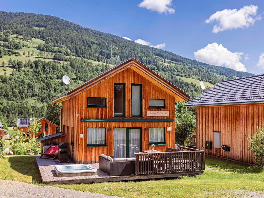 Lavish Chalet With Whirlpool