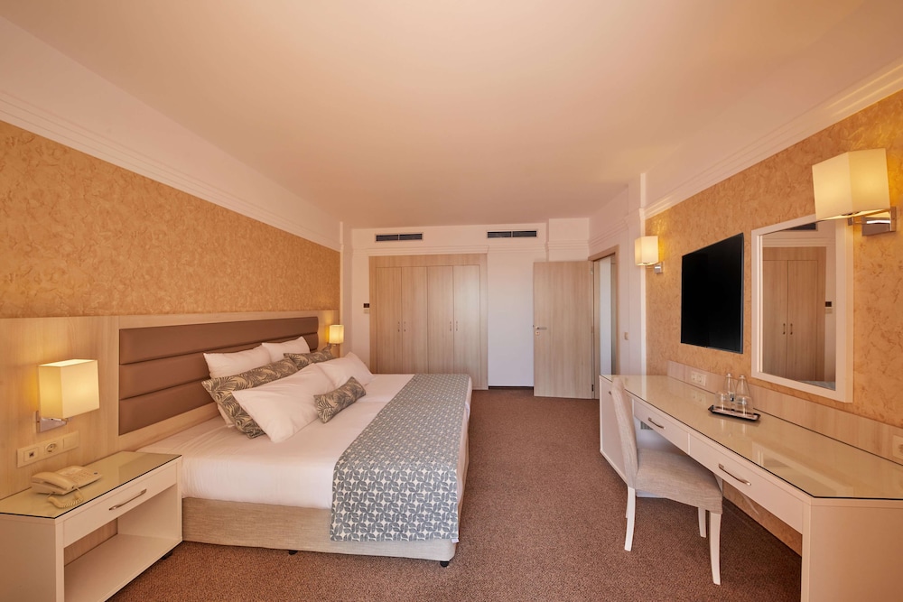 Dreams Sunny Beach Resort & Spa Premium All Inclusive