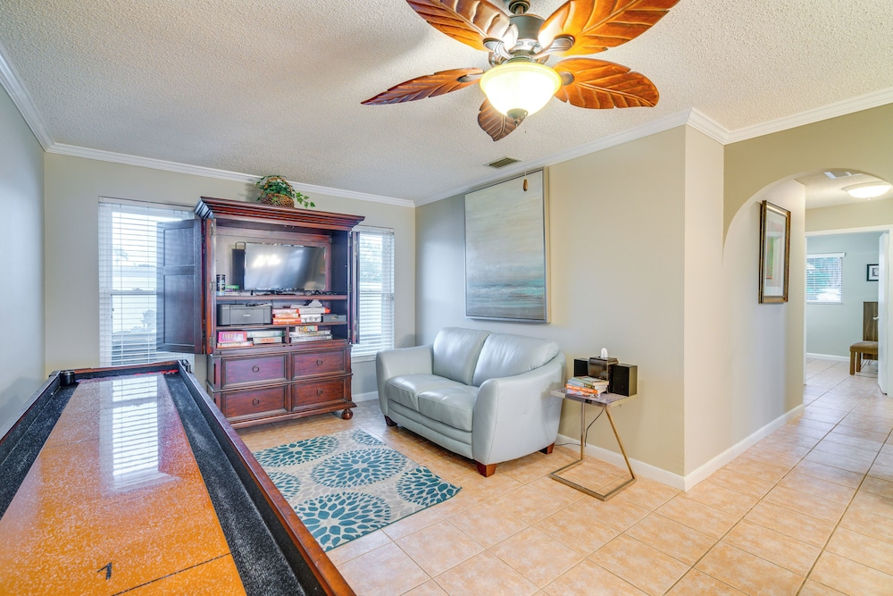 Dock & Dolphin Sightings! Cape Coral Family Escape