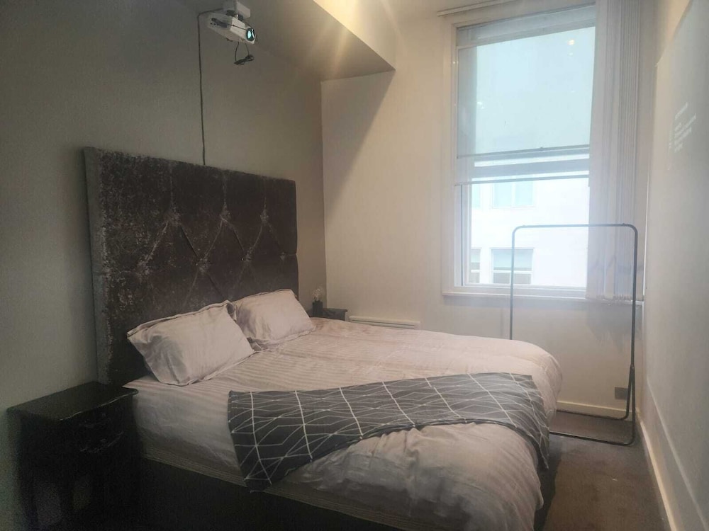 L2 Luxury Apartment