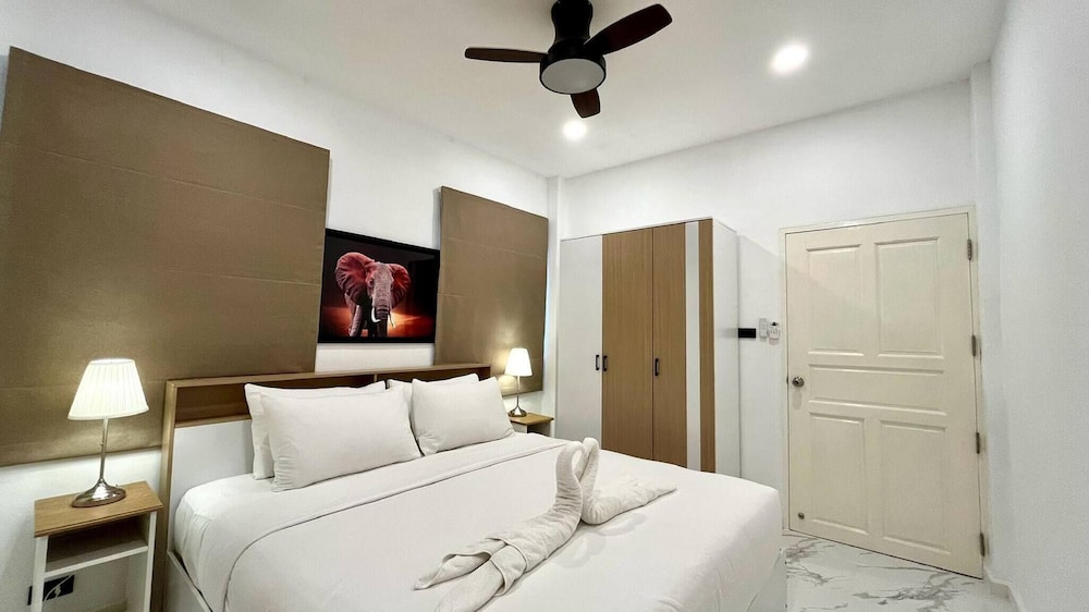 Khaolak Pool Villa With 3 Bedrooms