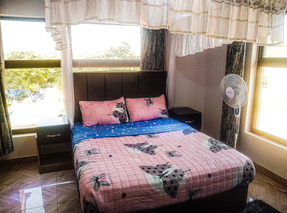 Warm Heart Guest House