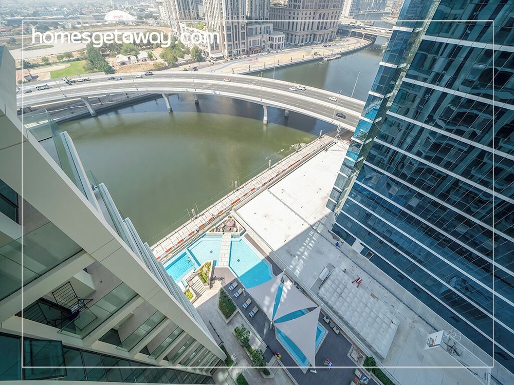 Contemporary 2BR Apt Fully Furnished