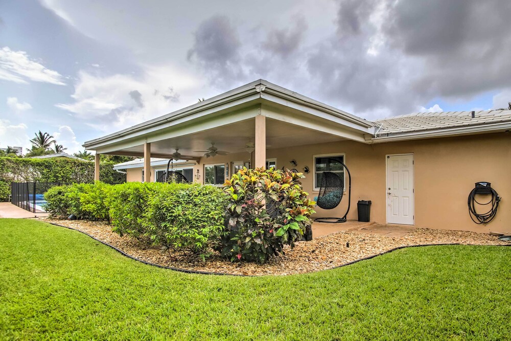Riviera Beach Vacation Home w/ Pool: Walk to Beach view 3