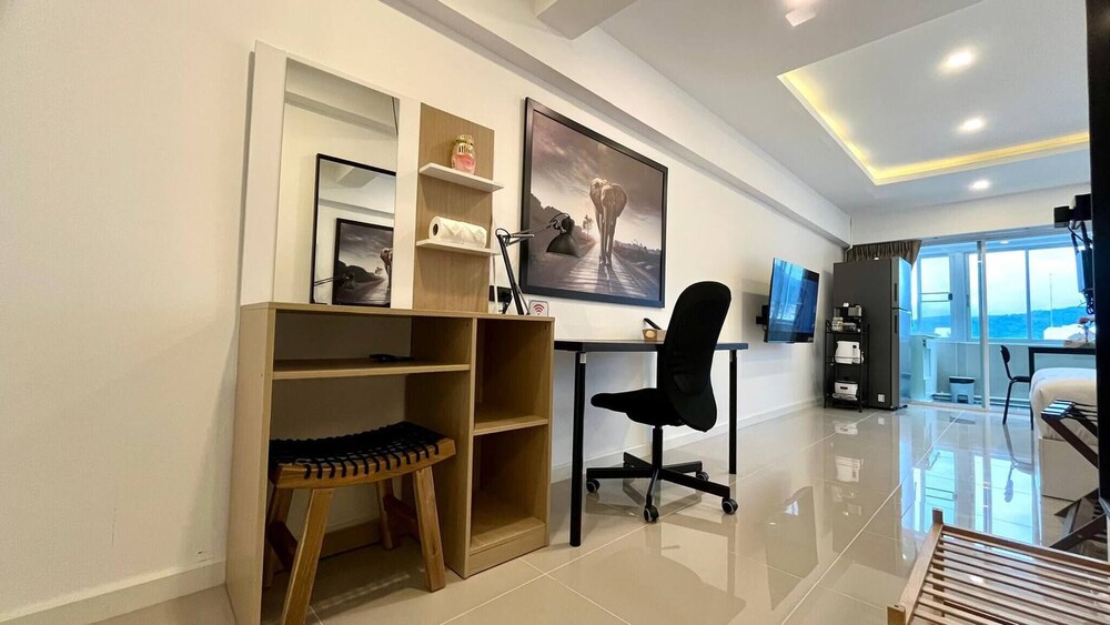 Heritage - Modern Studio Shared Pool, City Centre