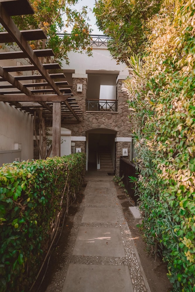 Vesta - Luxury APT - 1BR - Mountain View Residence