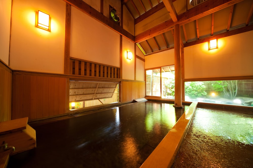 Ryotei Tanokura 30