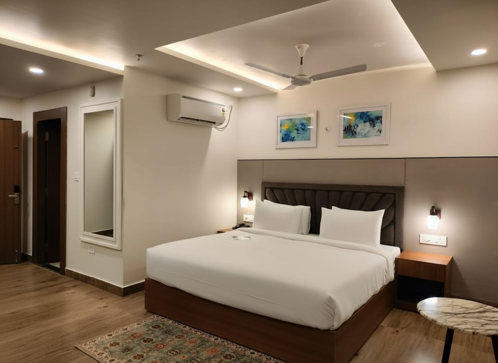EcoXpress Satva Varanasi - 5 km from Kashi Vishwanath Temple, Varanasi