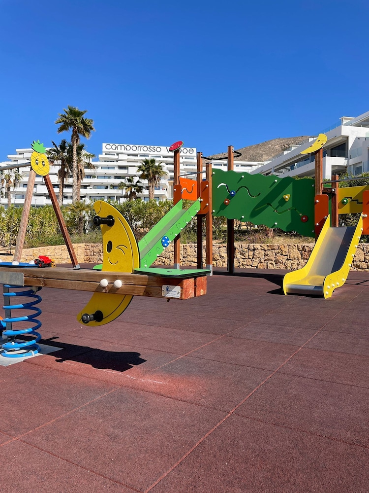 La Petite For t Seaview Flat in Marbella