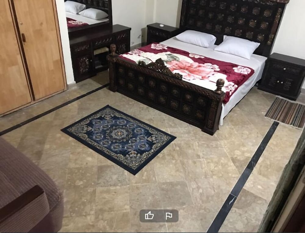 Khan Guest House Murree view 2