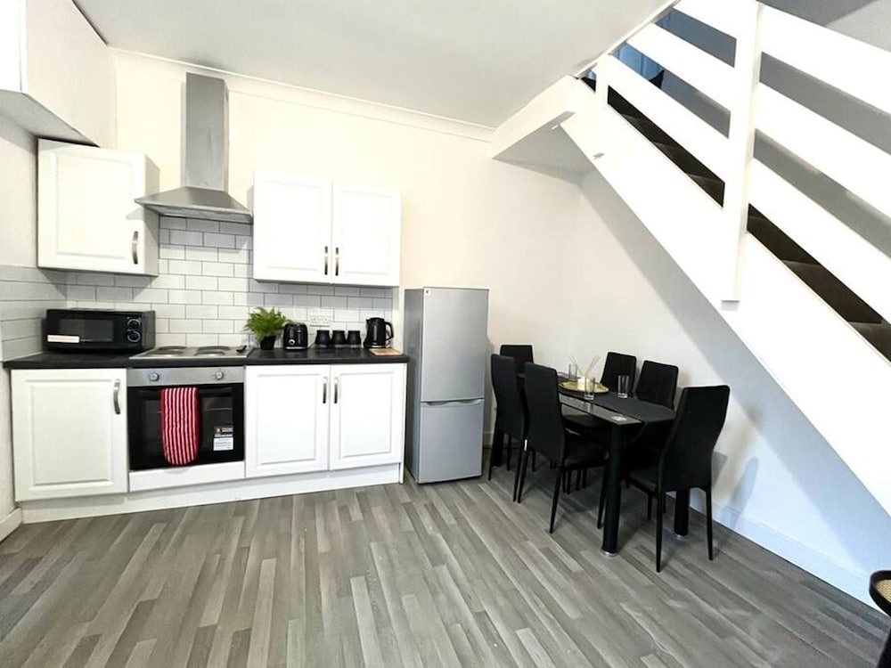 2bed House-10min Drive to Durham
