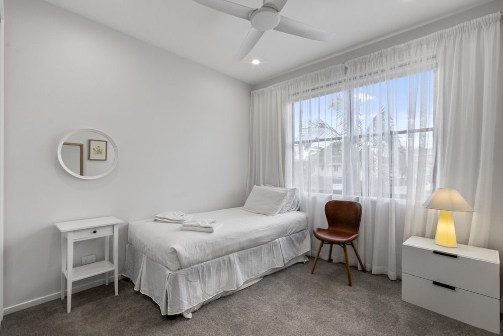 Spacious 3-bed Clayfield House With Patio and BBQ