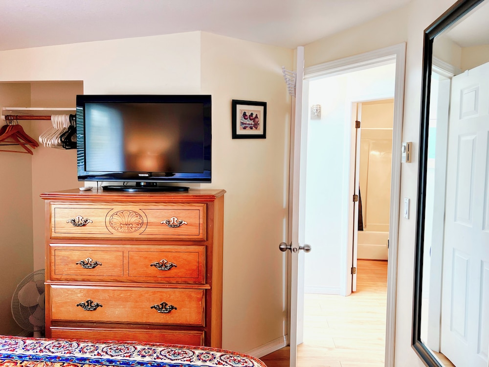 Peachland Beach Resort