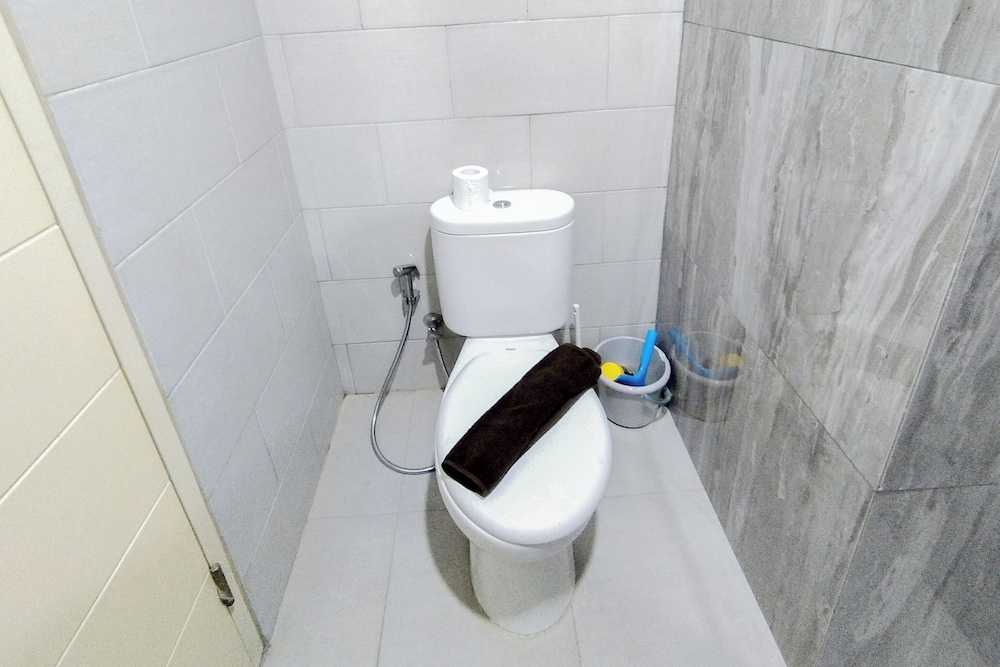 Cozy and Spacious 1BR at Anderson Supermall Mansion Apartment