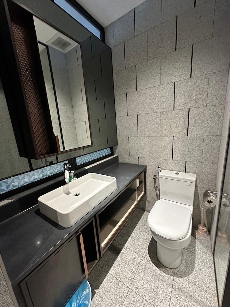 Scarletz Suites KLCC by Azure Heaven