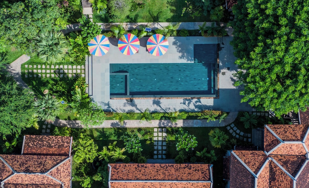 PHUM KHMER LODGE