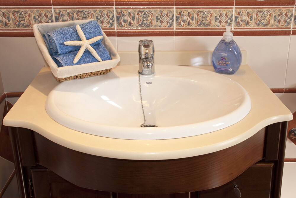 Holiday Home With Private Pool Near Andalusian Village Comares, Malaga