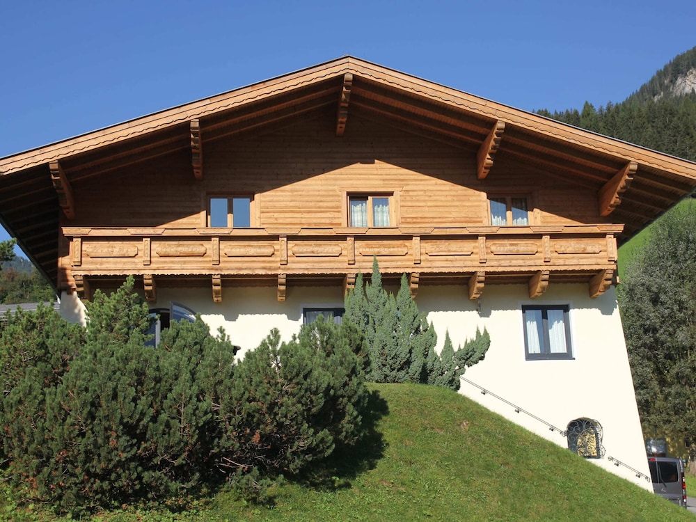 Chalet With Sauna Near the ski Area