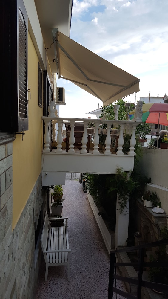 Natalie Apartments