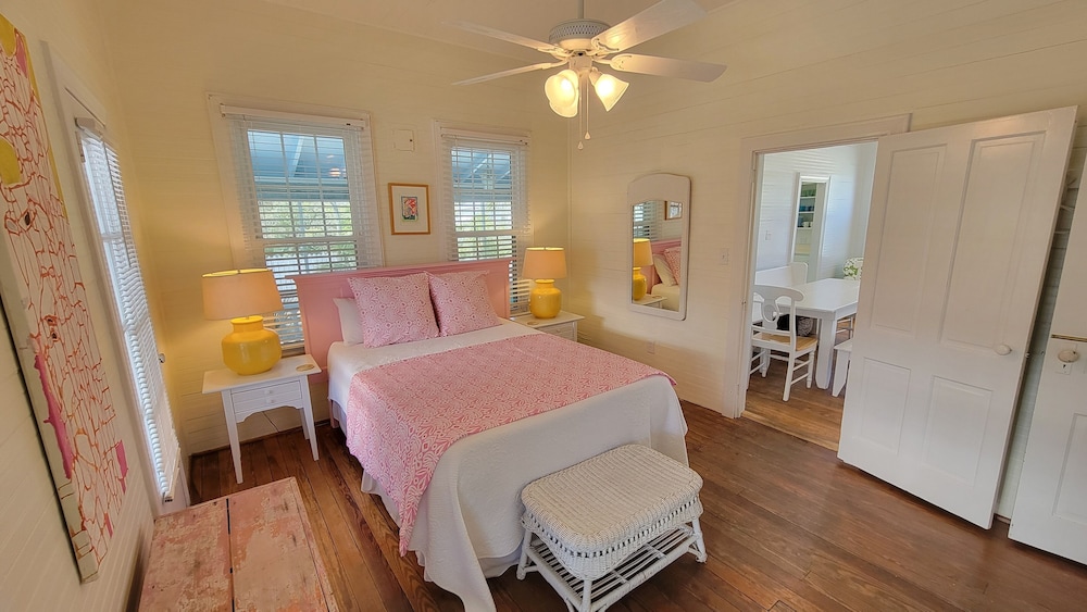 Twelve Palms Cottage by Tybee Vacation Rentals